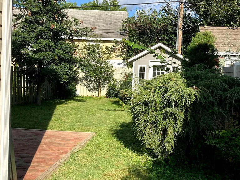 407 S Veitch St — Photo 18