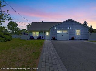 8 Limerick Pl, Hazlet, NJ 07730