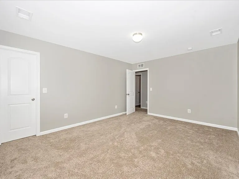 42 Eakins Ln — Photo 41