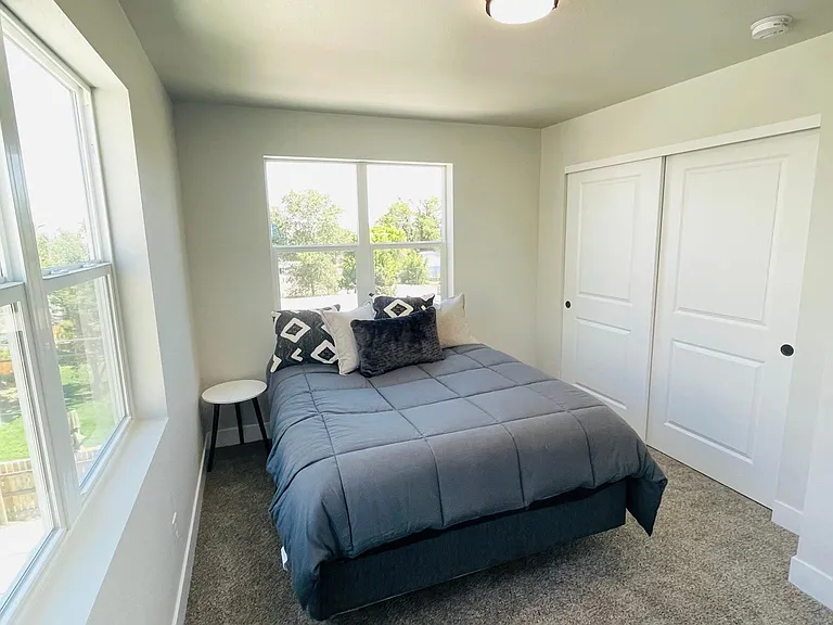 Upstairs Bedroom #2
