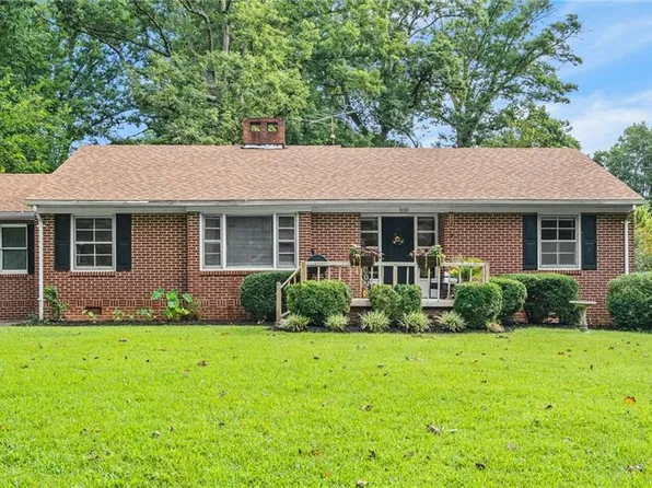 1110 Larkwood Dr, Reidsville, NC 27320