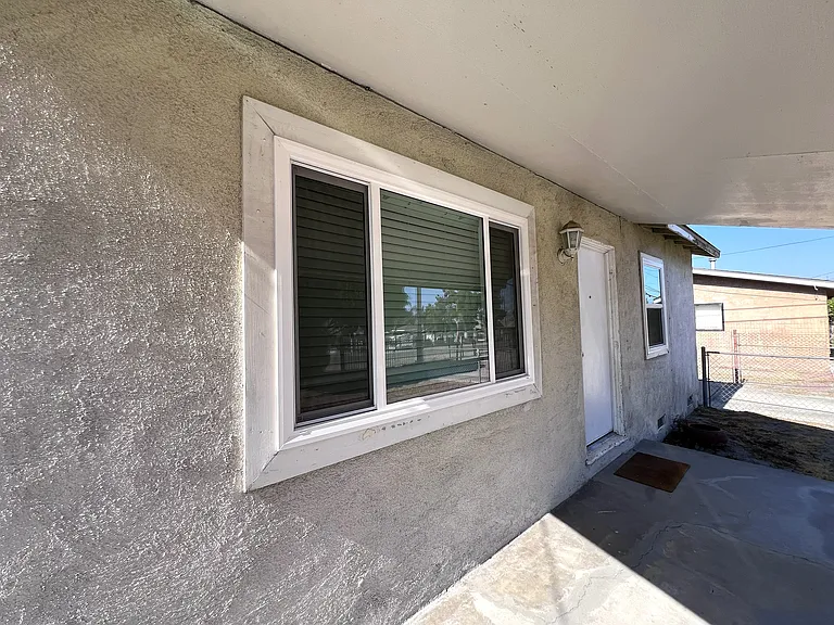 2158 W 1st Ave — Photo 3