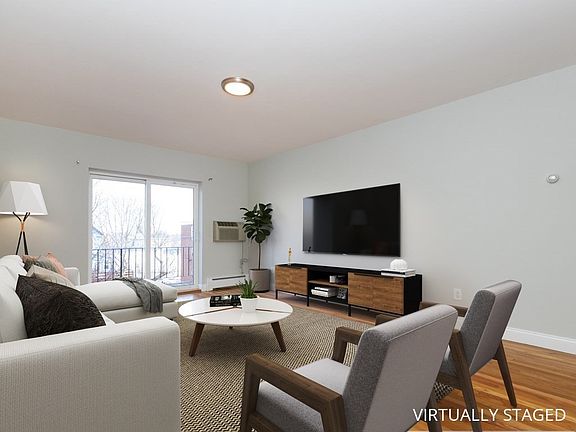 3rd image of 48 Coffey St APT 1C