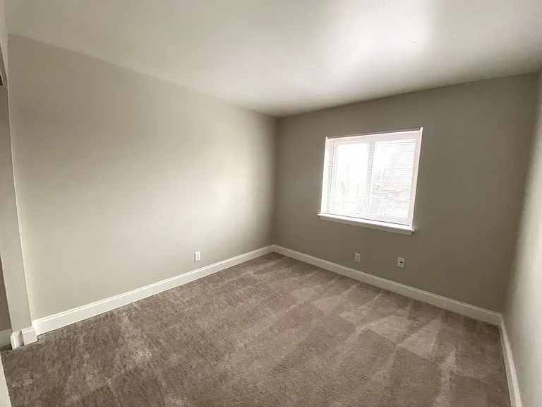 Peoria Flats - New Mgmt - New Name - Fresh Upgrades — Photo 26