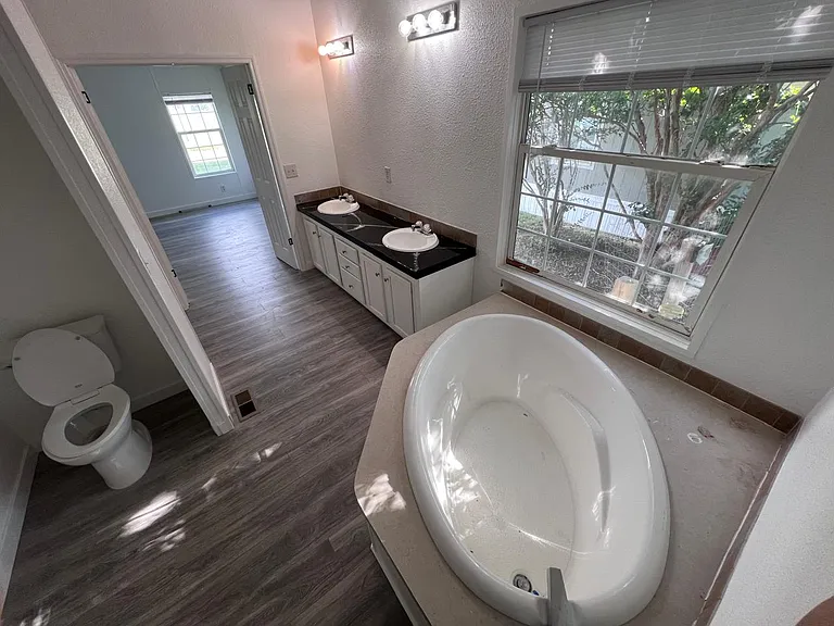 905 Edgar Ct — Photo 15