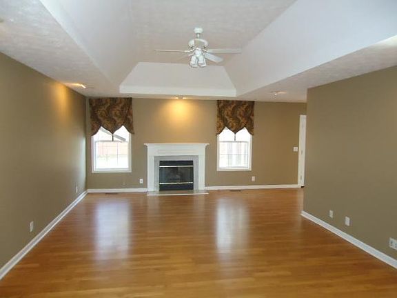 2nd image of 171 Wimbledon Ct
