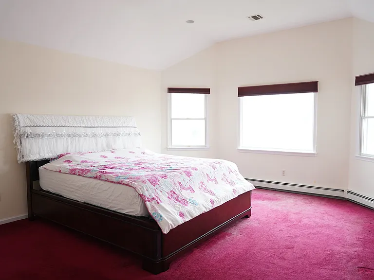 111 Fulton Ave — Photo 12
