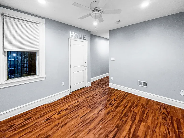 4644 G St #1 — Photo 2