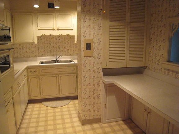 5th image of 1100 Erie Ave Unit 502