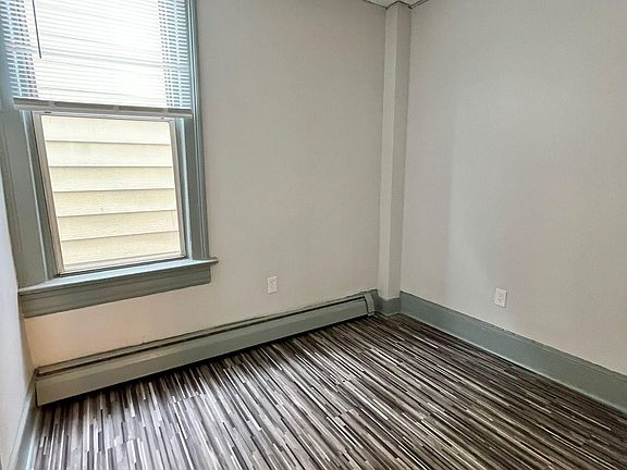 5th image of 412 Union St APT 1
