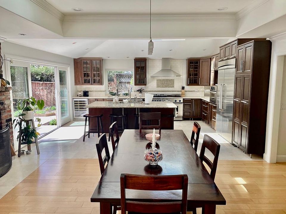 Kitchen / Dining View of Great Room
