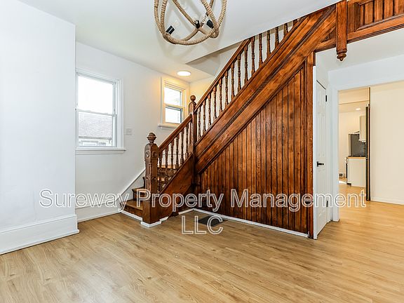 3rd image of 228 Greenwich Ave