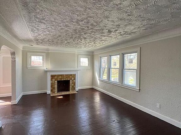 2nd image of 14216 Mansfield St #1