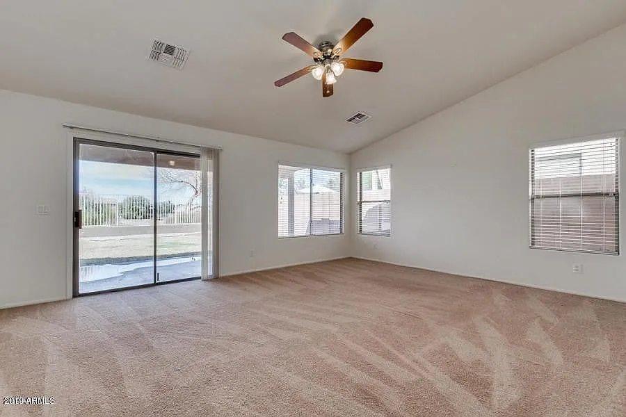 Building Photo - 42376 W Chisholm Dr