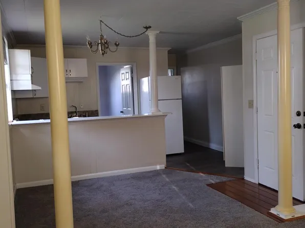 99 Hill St APT 4, Defuniak Springs, FL 32435