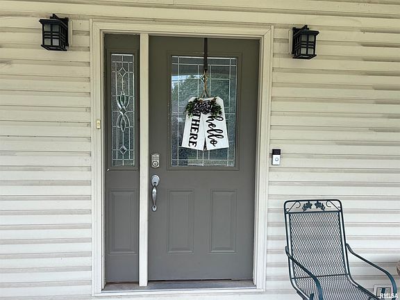 3rd image of 301 N Victor St