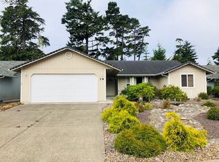 39 Park Village Dr, Florence, OR