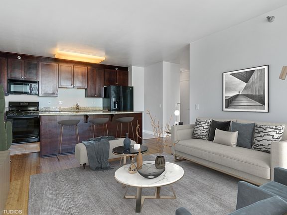 3rd image of 33 W Ontario St APT 26I