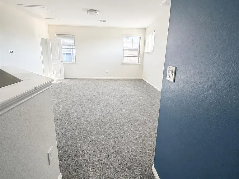 617 Cortona Ln — Photo 22
