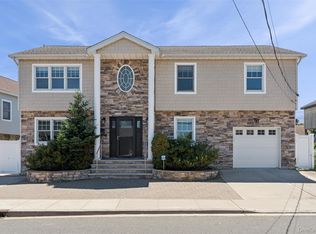 161 Barbara Rd, Bellmore, NY 11710