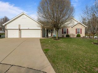 2051 Roselake Cir, Saint Peters, MO 63376