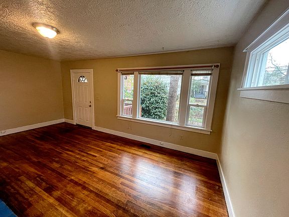 4th image of 2808-2810 NE Clackamas St #1326
