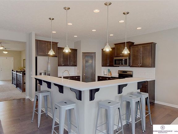 3rd image of 4814 N 204th Ave