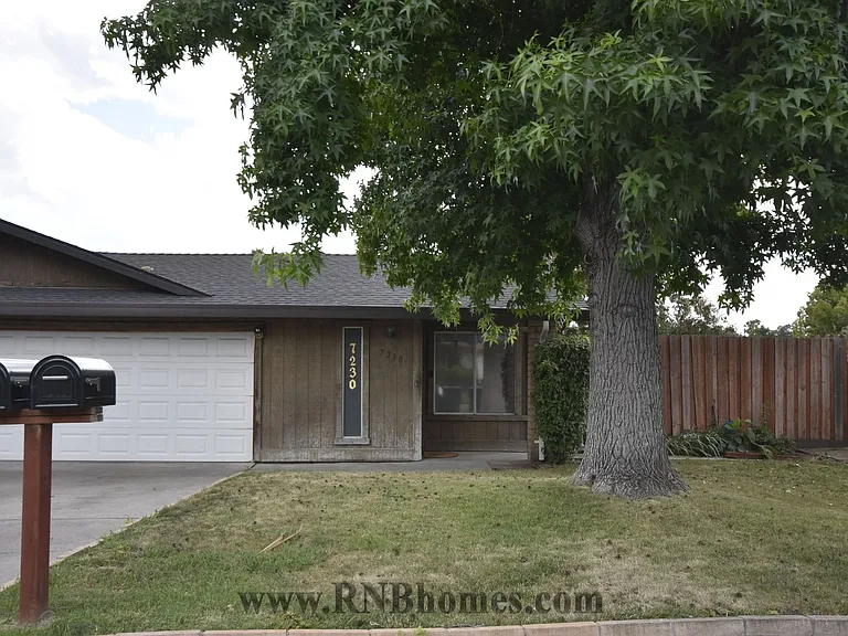 7230 Castilian Ct — Photo 1