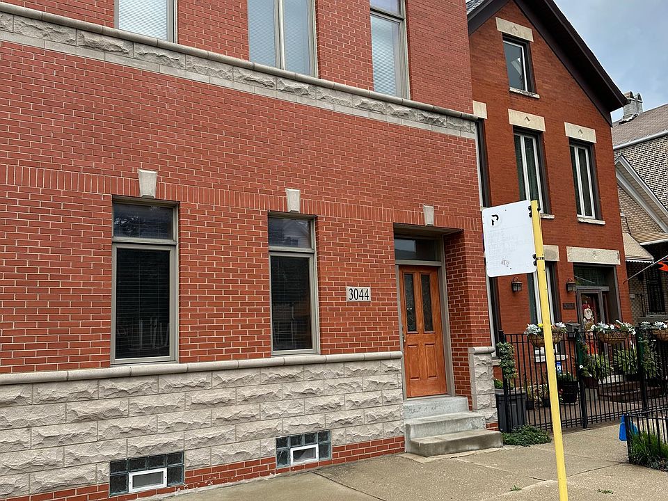 1st image of 3044 S Canal St #1