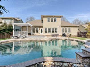 10434 Donahue Dr, Huntersville, NC 28078