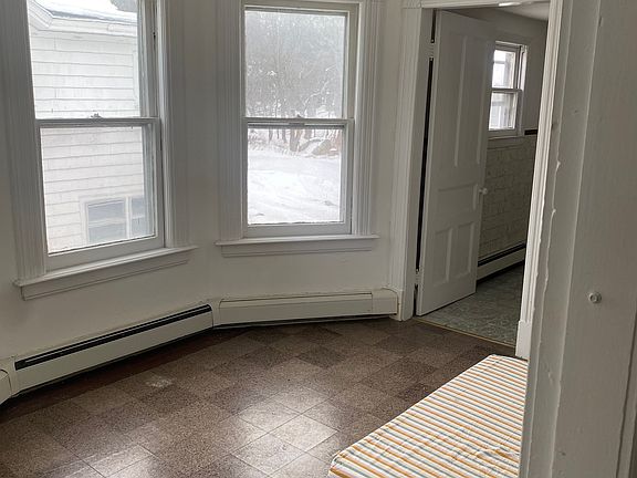 4th image of 5 Church St #3