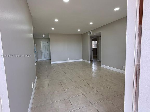 5th image of 850 E Commercial Blvd APT 234D