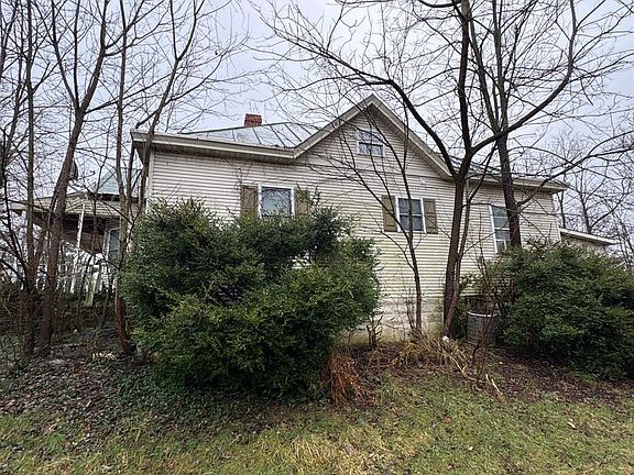 2nd image of 407 N Broadway St