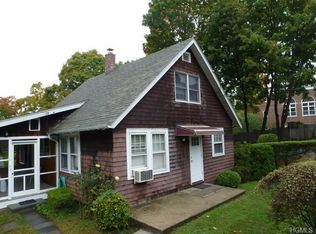 5 Adela Pl, Valhalla, NY 10595