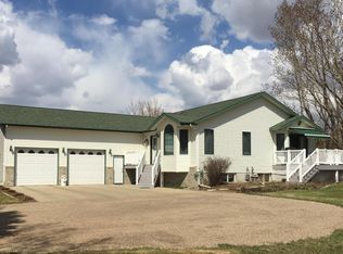 3296 110v Ave SW, Dickinson, ND 58601