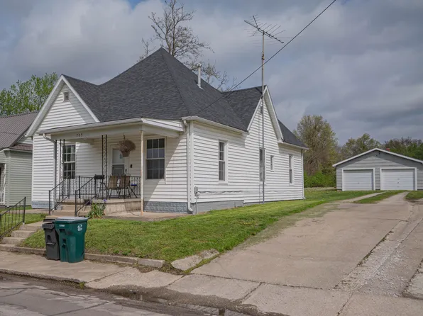 705 Franklin Ave, Moberly, MO 65270