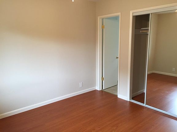 3rd image of 271 N 6th St APT 6