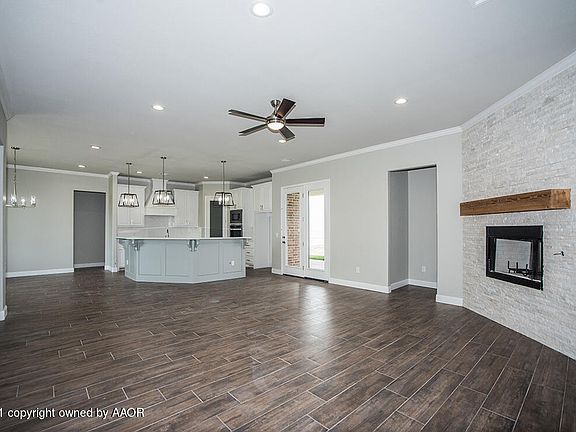 3rd image of 3301 Riverton Dr