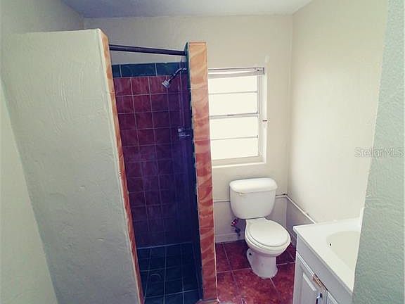 5th image of 2608 Elm Ave