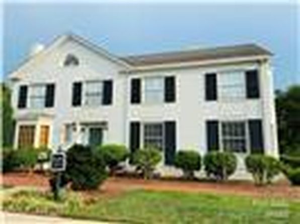 3178 Heathstead Pl, Charlotte, NC 28210