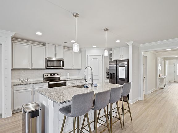 5th image of 6077 Thorntons Way Cir