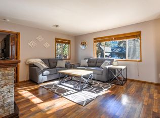 1724 Thrush Rd, Wrightwood, CA 92397