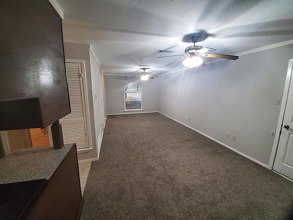 4th image of 7020 Crabtree Ln