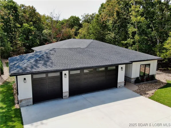 15 Imperial Point Dr, Lake Ozark, MO 65049