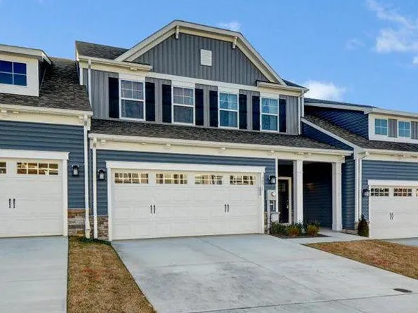 2871 Town View Cir, New Windsor, MD 21776