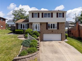 981 Holly Lynne Dr, Pittsburgh, PA 15236