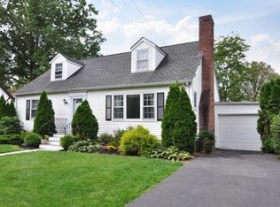 22 Longfellow St, Hartsdale, NY 10530