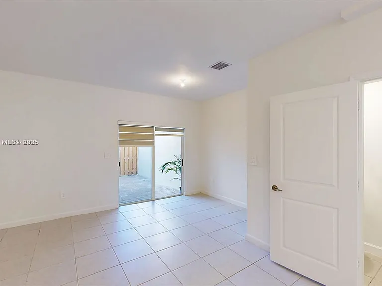 12875 SW 243rd Ter — Photo 9
