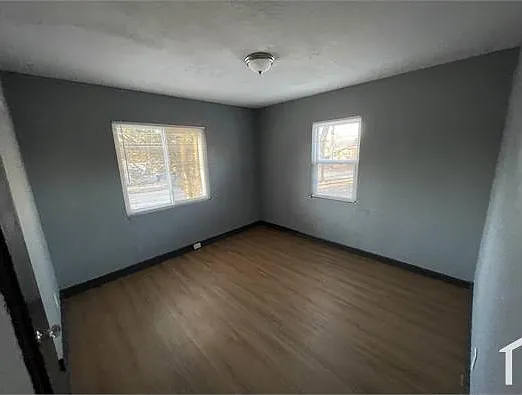 2 bed, 825 sqft, $1,100 — Photo 2