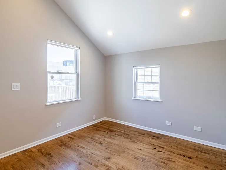 1063 N Wood St #PENTHOUSE — Photo 25